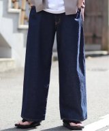 ネイビー