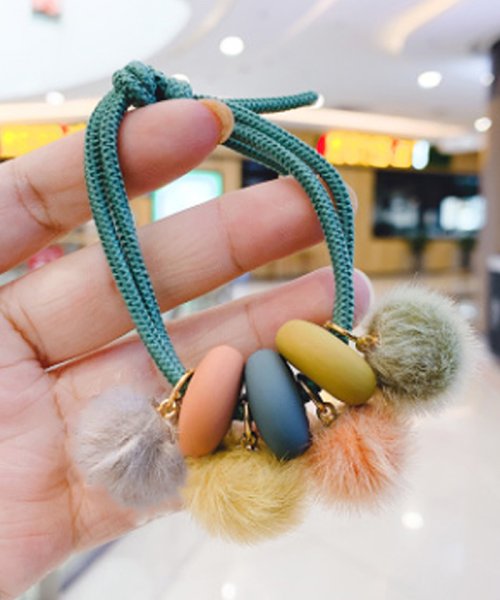 セール Off 大人可愛い ヘアゴム ファーポンポン ヘアアクセサリー 髪飾り 女性 髪留め ゴム ポニーテール ミニミニストア Miniministore D Fashion セール Off 大人可愛い ヘアゴム ファーポンポン ヘアアクセサリー 髪飾り 女性 髪留め ゴム ポニーテール ミニミニストア Miniministore D Fashion
