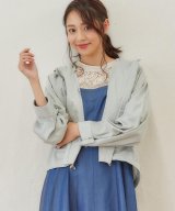 ライトグリーン