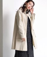 ベージュ