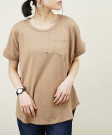 ベージュ