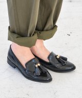 ブラック