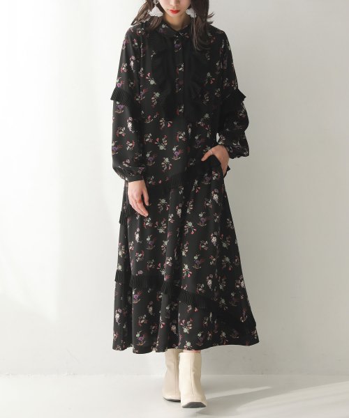 ラッフルプリーツ花柄ワンピース オシャレウォーカー Osharewalker D Fashion