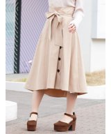 ベージュ