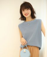 ブルー