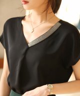 ブラック