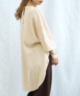ライトベージュ
