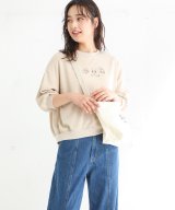 ベージュ