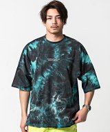 ブルー