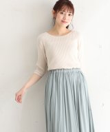 ベージュ