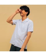 ライトブルー