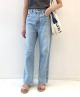 ブルー