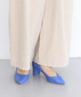 ブルー