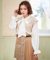 ウスベージュ