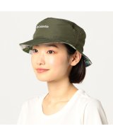 カーキ