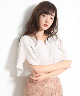 ピンクベージュ