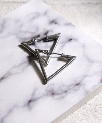 MAISON mou/【YArKA/ヤーカ】stainless series triangle pierce/ステンレス トライアングルピアス/503051784