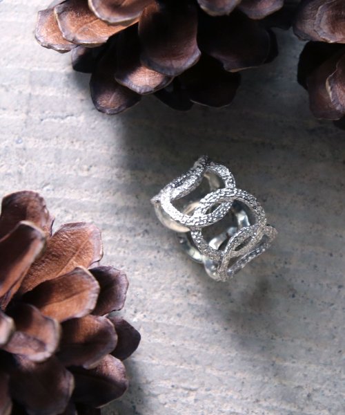 Yarka ヤーカ Silver925 Crumpled Paper Pattern Ring Kusha3 くしゃくしゃ紙模様リング シルバー925 メゾンムー Maison Mou D Fashion Yarka ヤーカ Silver925 Crumpled Paper Pattern Ring Kusha3 くしゃくしゃ紙模様リング シルバー925 メゾンムー Maison Mou D Fashion