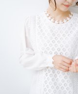 ホワイト