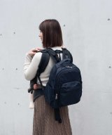 ネイビー