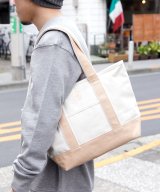ベージュ