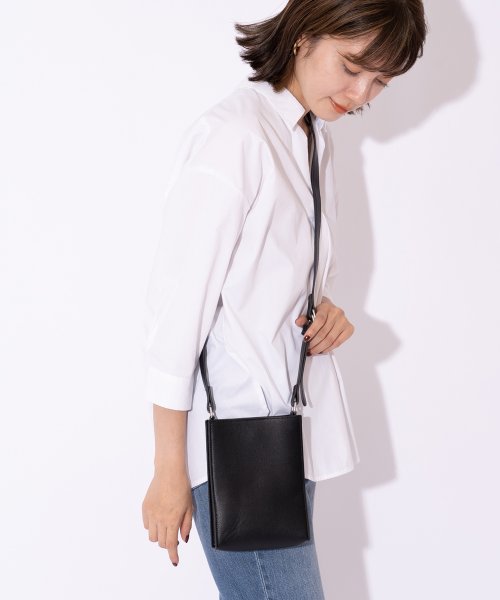クーポン セール10 Off 新色多数追加 Rename 合皮 コンパクト ショルダーバッグ デバイス メンズ Device D Fashion クーポン セール10 Off 新色多数追加 Rename 合皮 コンパクト ショルダーバッグ デバイス メンズ Device D Fashion