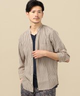 ベージュ