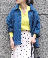 ブルー