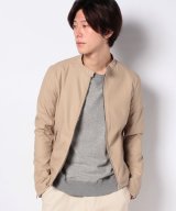 ベージュ