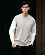 ベージュ