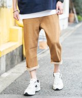 ベージュ