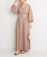 ベージュ