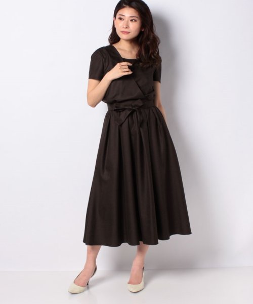 セール 60 Off ポリエステルツイル カシュクール風タックフレアワンピース マダム ジョコンダ Madam Joconde D Fashion セール 60 Off ポリエステルツイル カシュクール風タックフレアワンピース マダム ジョコンダ Madam Joconde D Fashion