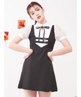 ブラック