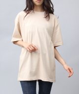 ライトベージュ