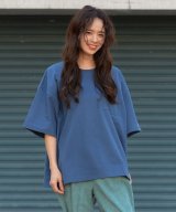 ブルー