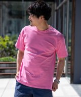ピンク