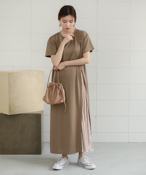 セール55 Off イージーケア ボタン付きスリットプリーツワンピース ブージュルード Bou Jeloud D Fashion