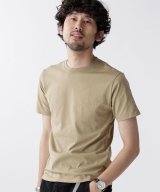 ベージュ