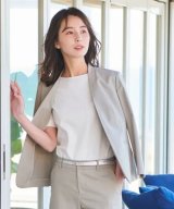 ベージュ系