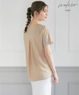 ベージュ系