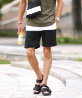 ブラック