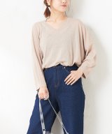 ベージュ