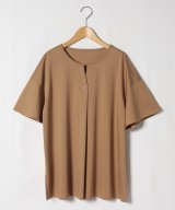 ベージュ
