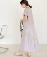 ライトグレー