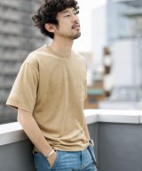ベージュ