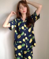 ネイビー