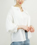 オフホワイト