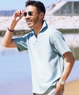 ライトブルー