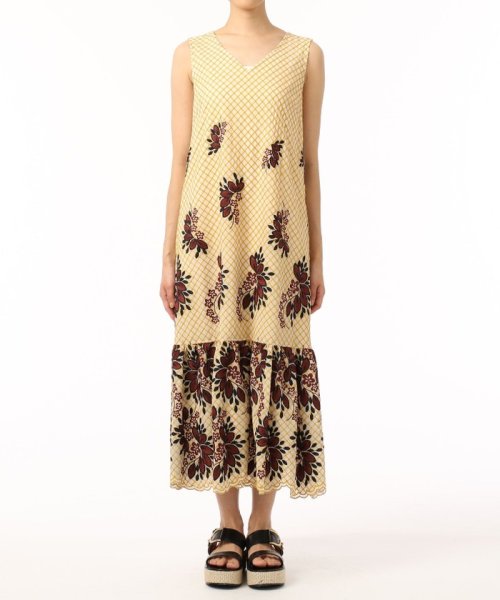セール62 Off チェック刺繍ロングワンピース グレースコンチネンタル Grace Continental D Fashion セール62 Off チェック刺繍ロングワンピース グレースコンチネンタル Grace Continental D Fashion